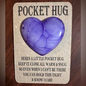 Resin Pocket Hugs